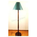 Traditional VTG Turned Wood Floor Lamp
