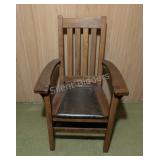 Antique Mission Style Padded Arm Chair (1910)
