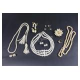 Costume Necklaces & Brooches & Earring Sets