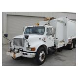 2001 International 4900 6X4 Garbage Truck