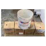 (Approx 13,500) Stanley Assorted Screws