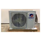 Gree Split Type Air Conditioner LIVV12HP230V1AO