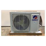 Gree Split Type Air Conditioner LIVV12HP230V1AO
