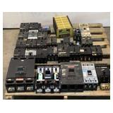 (29) Assorted Breakers