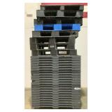 (30) Plastic Pallets