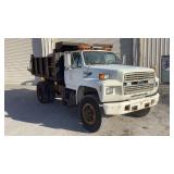 1991 Ford F800 Dump Truck 4X2