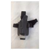 (1) Drop-leg Holster