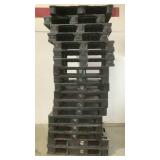 (18) Plastic Pallets
