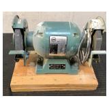 CMC 6" Bench Grinder B-6 1/2HP