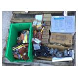 Oxygen Monitors and Bar Holders