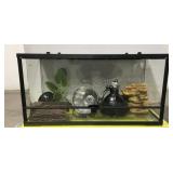 3'x18'x18'Terarium & Heat Lamps