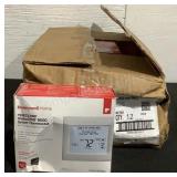 (12) Honeywell Home Smart Thermostats TH8321WF1001