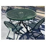 Outdoor Table & Chairs