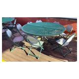 Outdoor Round Table & Chairs