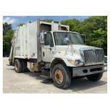 2006 International 7300 4X2 Garbage Truck