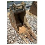 *BANKRUPTCY* Geith 11" Excavator Bucket