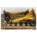 (3) Industrial Trailer Jacks