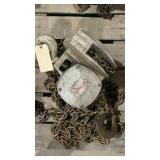 1-1/2 Ton Chain Hoist-