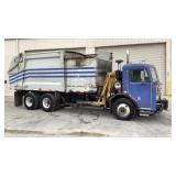 2007 Peterbilt 320 Side Load Garbage Truck 10%BP