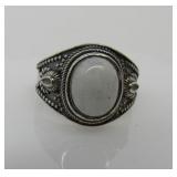 4 ct White Cabachon Ring