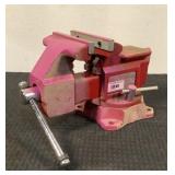 Reed 4" Swivel Bench Vise 24 1/2 C