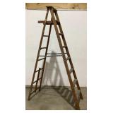 Wooden 8 ft Ladder