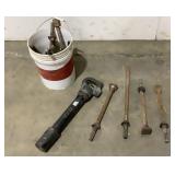 Chipping Hammer & Assorted Bits