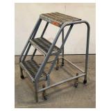 Cotterman Rolling 31" Step Ladder