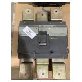 Molded Case Circuit Breaker