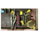 Hydraulic Rams And Spreader