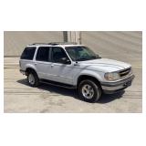 1998 Ford Explorer XLT 2WD