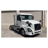 2012 Volvo D-13 Day Cab 2WD
