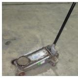 2-1/2 Ton Hydraulic Floor Jack-