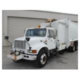 2001 International 4900 6X4 Garbage Truck