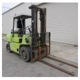 Hyster 8750 lb Fork Lift-