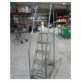 (Missing Wheels) 5-Step Ladder-