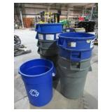 (qty - 10) 32 Gal Trash Cans-
