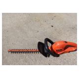 Black & Decker Trimmer 18"