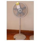 16" Lasko Oscillating Fan