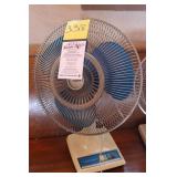 6" Oscillating Desk Fan