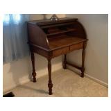 Wooden 2 Drawer Desk