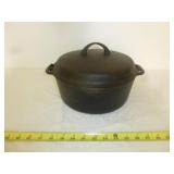 Vintage No.8 Cast Iron 10' Dutch Oven with Lid