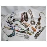 Estate Costume & Fashion Jewelry - 15pc Necklaces