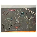 Estate Fashion & Costume Jewelry Necklaces