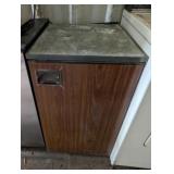 Under Counter Mini Fridge / Bar Refrigerator