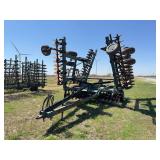Baker folding tandem disk, 25 ft, walking tandem axles, 23" rear disk blades, 20" front blades
