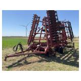 Sunflower Model 6332 26ft Fold-Up Chisel, walking tandem axle, basket treader, 3 bar harrow, 20" blades, 10" sweeps