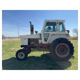 1976 Case IH 1070 Agri-King Tractor, Diesel, 3pt, 540 PTO, 2 sets hydraulic couplers, 18.4x34 tires (20% tread), rear wheel weights