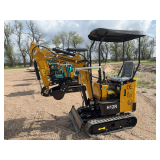 2026 CFG H12R Mini Excavator 420cc Gas Engine with EPA, 14IN Bucket, 4FT Long Tracks, 36.5IN Wide Base, 6IN Wide Tracks, Hydraulic Boom & Bucket Controls. H12R2026A30127001