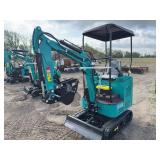 2026 CFG H15R Mini Excavator 420cc Gas Engine, 8.6KW, 15IN Bucket, 4FT Long Tracks, 6IN Wide Tracks, 38.5IN Wide Base, Hydraulic Boom & Bucket Controls ,with pilot system H15R20251222W0212